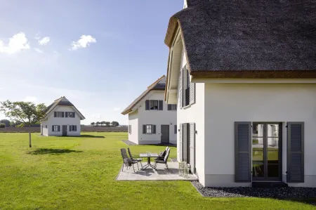 Reetdachhaus in Dranske Отели в г. Дранске