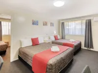 Top of the Town Motel Hotels in Inverell