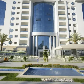 Kwanza Lodge - Housity