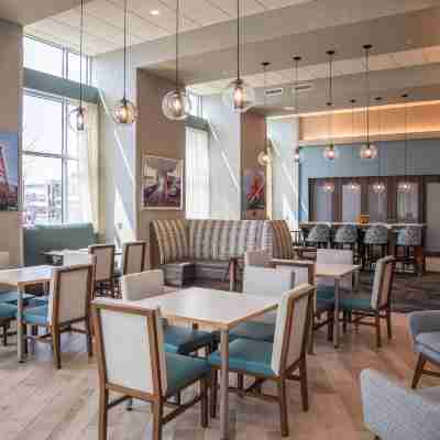 伊利灣/漢普頓飯店及套房 Dining/Meeting Rooms