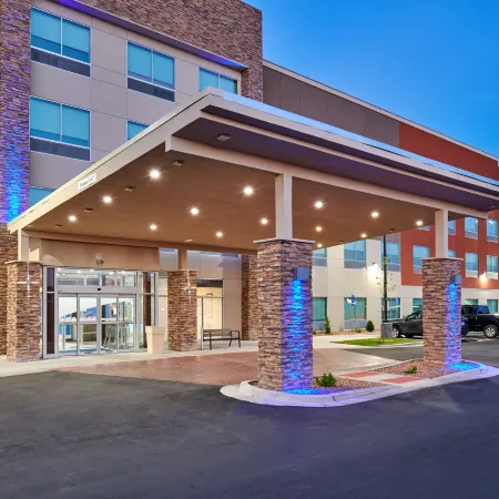 Holiday Inn Express & Suites EL PASO EAST-LOOP 375 by IHG
