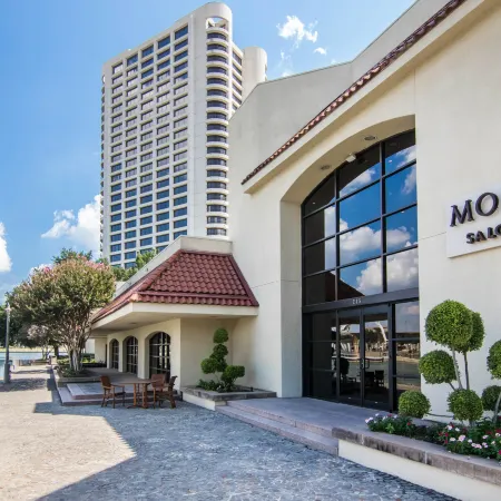 Omni Las Colinas Hotel
