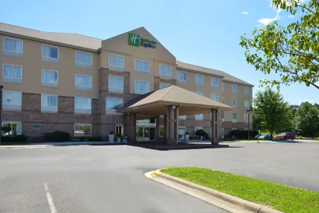 Holiday Inn Express ST. Croix Valley by IHG Отели в г. Сенчерия