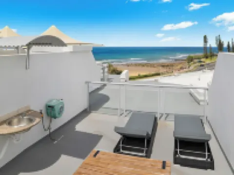 Grand Palais Boolarong Beachside Apartments Hotels in Mooloolaba