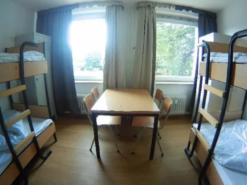 Hostel Monteurzimmer in Hamburg -  โฮสเทล