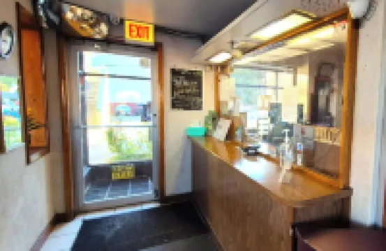 OYO Hotel Edgebrook Chicago North Shore