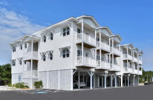 River Hotel of Southport Hotels in Smithville