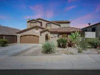 "Spacious 5Br Estrella Home, Pool Table, Heated Pool & Spa / Family & Groups" 古德伊爾住宿飯店