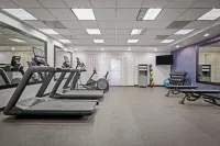 La Quinta Inn & Suites by Wyndham Miami Airport West - Gym