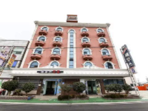 Wando Zeus Hotels in Wando