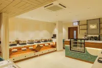 Olwen Suites - breakfast