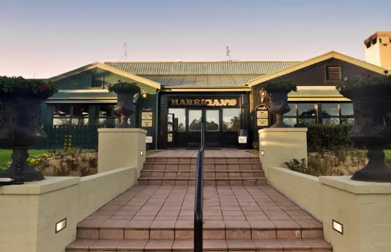 哈里根愛爾蘭酒吧和住宿