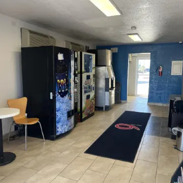 Studio 6 - Grants, NM