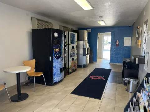 Studio 6 - Grants, NM