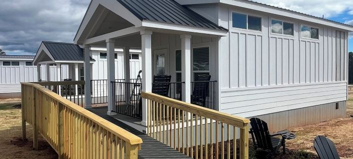 Carolina Camp Cedar Hotels in Pickens County