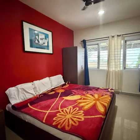 Nilgiris Inn