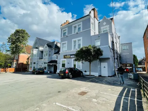 斯東尼克羅夫特飯店