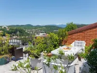Hotel Terrace Kutaisi Hotels in der Nähe von კოლხური შადრევანი