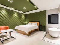 HOTEL THE WALL Hotels near Yagsuam