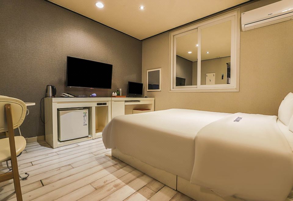 Goodstay Bandi Hotel