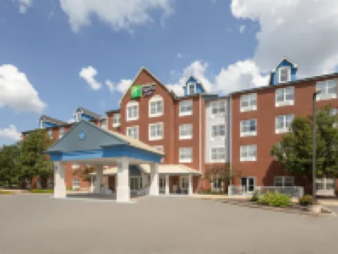 Holiday Inn Express & Suites ST. LOUIS WEST-O'FALLON by IHG Hotels in St. Charles County