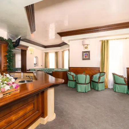 Festa Winter Palace Hotel