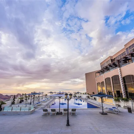 Petra Pillars Luxury Hotel