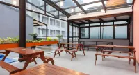 Sans Hotel Suryakencana Bogor