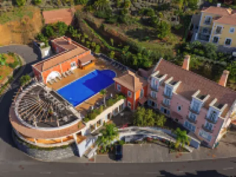 Palheiro Village Hoteles en São Gonçalo