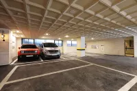Mari Hotel - Parkering