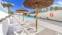 Calm Beach Apartments - Beach