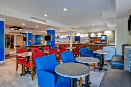 Holiday Inn Express & Suites ANDERSON-I-85 (HWY 76, EX 19B) by IHG