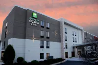 Holiday Inn Express & Suites RALEIGH DURHAM AIRPORT AT RTP by IHG