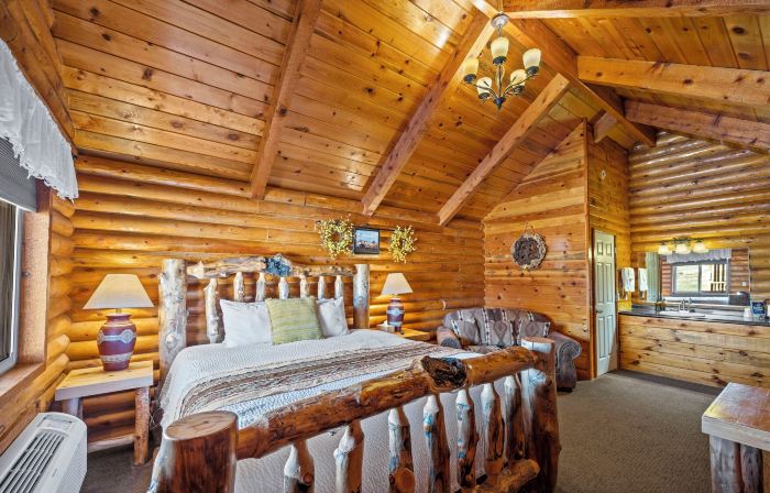 Bryce Canyon Log Cabins
