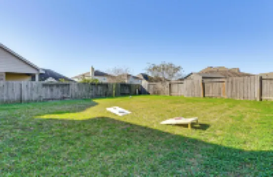 休斯頓地區的帶頂棚露台和寬敞庭院的家！ 阿塔斯科斯塔酒店