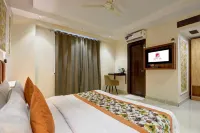 Hotel at Residency Kaushambi Couple Friendly - 3-Star