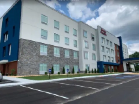 Hampton Inn & Suites Pittsburgh New Stanton Hotels in New Stanton