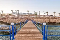 Invidia Coral Beach Tiran