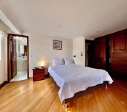 カーサ アイリス