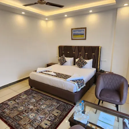 Azizia Inn