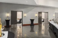 Holiday Inn OAKVILLE (CENTRE) by IHG - breakfast