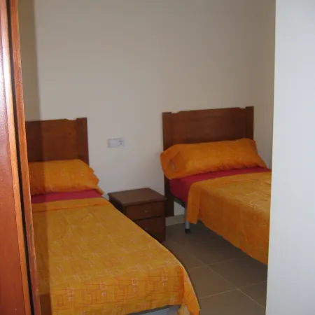 Spacious Bungalow in Quesada for 6