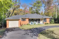 3 Mi to Rose Garden: 'serenity Place' w/ Fire Pit! - Homestays
