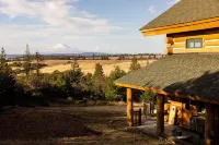 Mosier Cabin Hot Tub Mt Adams View