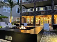 Landing Apartments Near Edison Park Historic District - Condos