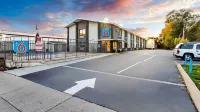 Motel 6 Ogden, UT- Downtown - parking