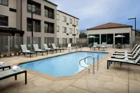 Courtyard Waco - Pools