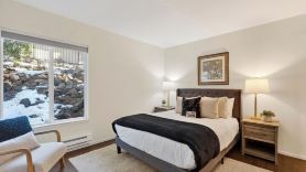 Pinecone Peak by Avantstay Incline Village Condo + Fireplace + Balconies + Pool Access