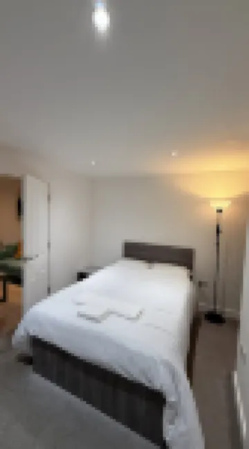 Cozy 1 Bedroom Fully Furnished Apartment Hotels in 