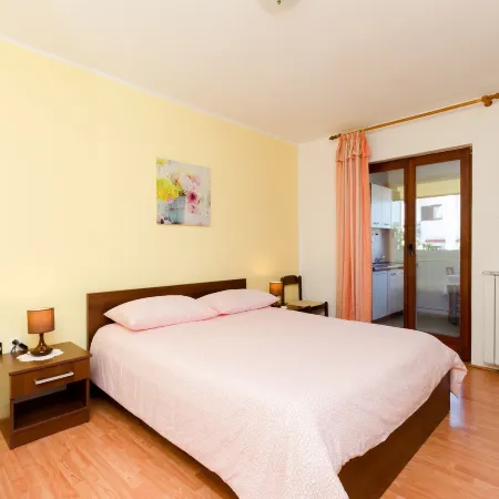 Apartments Elda